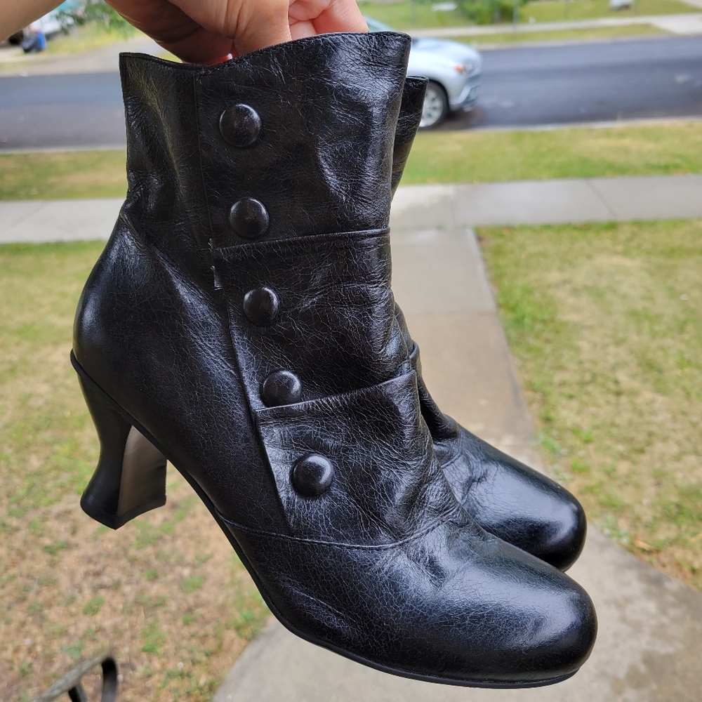 Miz Mooz Black Leather Abby Boots